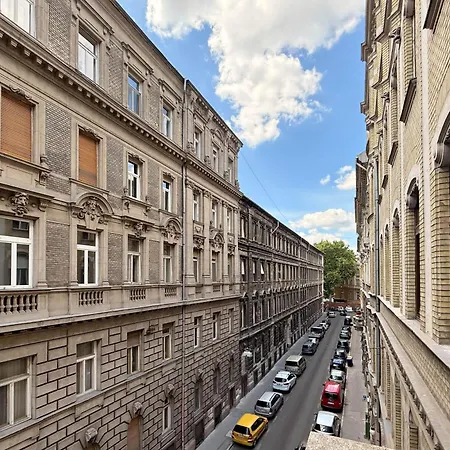 Colorful Location Ac شقة *